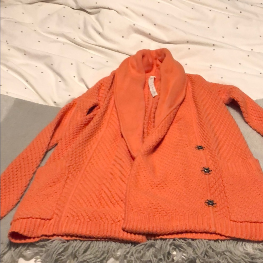 Lululemon sweater